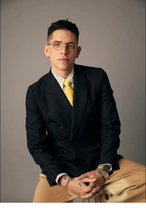 Maxwell C Losgar
